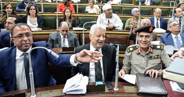 مجلس النواب يحسم مشروع قانون الخدمة المدنية بالموافقة ويحيله إلى مجلس الدولة.. البرلمان يوافق على رفع العلاوة التشجيعية إلى 5%.. وتثبيت العمالة المؤقتة والموسمية