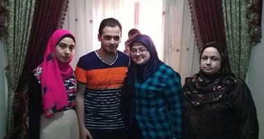 بالصور.. "اليوم السابع" يرصد حصول اثنين من أبناء البحيرة على المركز الأول مكرر فى الثانوية العامة.. أحمد حرب: اعتمدت على الدروس الخصوصية بشكل كبير.. وعبدالرحمن زكرى: أطالب الرئيس بتغيير منظومة التعليم
