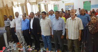 بالفيديو والصور.. الأقصر تكرم عمال النظافة وقيادات المجلس بحفل ختام "حلوة يابلدى"