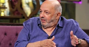 حوار نادر للمخرج محمد خان مع أستاذه صلاح أبو سيف .. فى ذكرى ميلاده