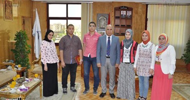 بالصور.. رئيس جامعة كفر الشيخ يكرم أوائل الثانوية العامة