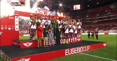بالفيديو.. تورينو الإيطالي بطل كأس أسطورة البرتغال "أوزيبيو"
