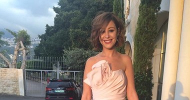 منة شلبى أفضل ممثلة عن دورها بـ"نوارة" فى وهران للفيلم العربى بالجزائر