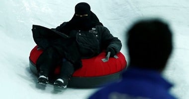 الشتاء يزور المملكة فى عز "الحر".. بالصور تعرف على "مدينة الثلج" بالسعودية