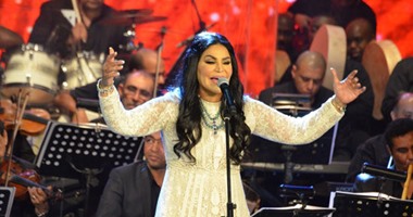 بالصور.. أحلام تتألق بحفلها الثانى فى "أوبرا مصر"