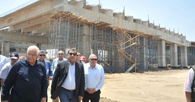 وزير النقل يتفقد تنفيذ الطريق الدائرى الإقليمى ويطالب بالعمل على مدار اليوم