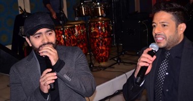 تامر حسنى ومحمد حماقى يستحوذان على حفلات الجامعات فى "الربيع"