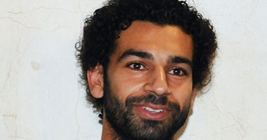 محمد صلاح يهنئ الرباع المصرى عمرو مسعد بعد فوزه بالميدالية الفضية