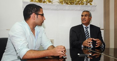 رئيس شركة صرف القاهرة: مسئولو الأحياء سبب زيادة التعديات على الشبكة.. والكثير من المصانع تصر على إلقاء المخلفات فى المواسير.. منصور بدوى: مواطنون يتعمدون إلقاء بواقى الطعام داخل البالوعات