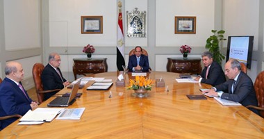 السيسى يبحث باجتماع وزارى سُبل استعادة السياحة والنهوض بالقطاع السياحى