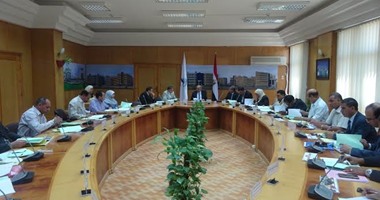 رئيس جامعة كفر الشيخ يشكل لجنة لاختيار الوظائف القيادية والإشرافية