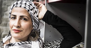 بالصور..الفلسطينية فاتنة الغرة تحصد جائزة "شعر مدينة فيوميشينو" فى إيطاليا