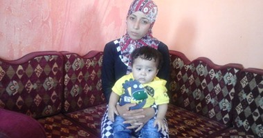 بالصور.. الإرادة تنتصر على الظروف.. متزوجة ولديها طفل تحصل على المركز الأول على الجمهورية بالدبلومات الفنية.. وتؤكد: تمنيت كلية الطب ولكن ما وصلت إليه أفضل.. والد زوجها: كان شرطها الوحيد تكمل تعليمها 