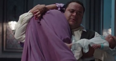 على الكشوطى يكتب: محمد ممدوح..أحببتها وظننت أن لقلبها نبضا لا تقيده الضلوع!
