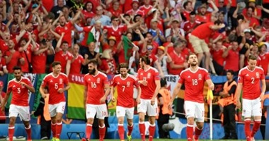 يورو 2016.. هل ينتهى "الزحف" البرتغالى على يد ويلز؟.. "برازيل أوروبا" يطمح فى إنهاء مغامرة ويلز.. ومواصلة حلم التتويج باللقب القارى.. الدراجونز تجاهد لحرمان رفاق رونالدو من النهائى الثانى بتاريخهم