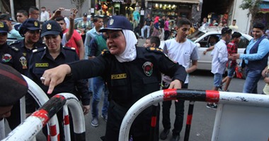 بالصور..استنفار أمنى لتأمين احتفالات المصريين بعيد الفطر.. تشكيلات أمنية بالشوارع ومراقبة الميادين بالكاميرات.. الشرطة النسائية تطارد المتحرشين.. ولانشات المسطحات المائية تلاحق "مركبات الموت"