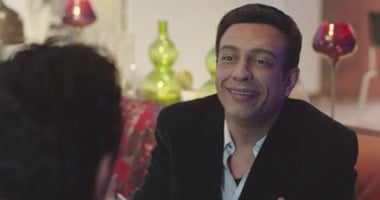 محمد عبد الحافظ ينعى "محمود عبد العزيز": "سلملى على أبويا"