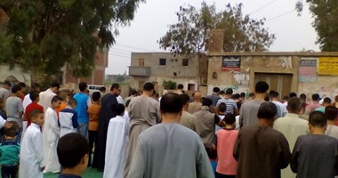 بالصور.. الآلاف يؤدون صلاة عيد الفطر بـ 371 ساحة فى المنوفية