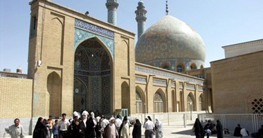 مسلمون بألمانيا يحتجون على فتح بيت دعارة أمام مسجد.. والسلطة: وجودها قانونى