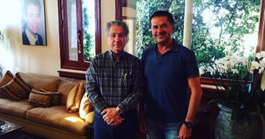 راغب علامة يزور رئيس لبنان الأسبق للاطمئنان على صحته