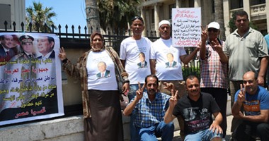 بالصور.. متظاهرو القائد إبراهيم يدينون التفجيرات الإرهابية فى جدة