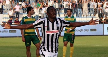 المغالاة المادية تُفسد صفقة انتقال مهاجم الصفاقسى للأهلي
