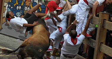 انطلاق مهرجان سان فيرمين لمصارعة الثيران بإسبانيا