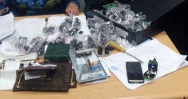 ضبط 84 وصلة اتصالات محظورة داخل "ميكسر صوت" بالمطار