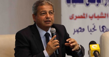 وزير الرياضة يحضر مباراة منتخب مصر للشباب مع أنجولا باستاد القاهرة