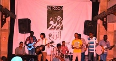 "معرض اللوحات".. أحدث فعاليات مركز الربع بشارع المعز