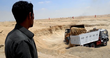 القوات المسلحة توفر مليون لتر من السولار يوميا لحفر قناة السويس