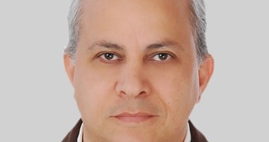 أحمد عبد الغنى: معرض "حصاد 25 سنة صالون" يؤكد تواصل الأجيال