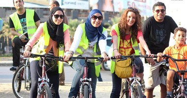 بالصور.. فريق "بسكلتة" ينظم فعالية فى شوارع القاهرة الجديدة