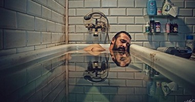 أسرة فيلم "الفيل الأزرق" تعود من الإمارات غدا