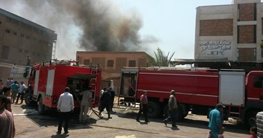 السيطرة على حريق هائل بلوحة تشغيل كهرباء بمصنع فى المنوفية
