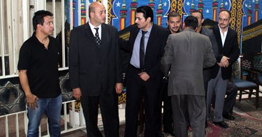 رامز وياسر جلال يتلقيان العزاء فى والدهما بالحامدية الشاذلية