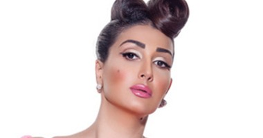 غادة عبد الرازق: اختيار مخرج فيلمى الجديد قريبا