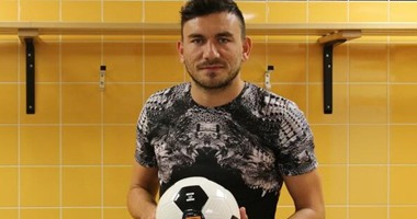 "زميل" المحمدى يصدم هال سيتى قبل مواجهة لوكيرين