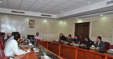 محافظ مطروح يضع ضوابط ألعاب الماء واللنشات والموتوسيكلات البحرية