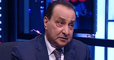 بالصور.. محمد الأمين لـ"إبراهيم عيسى": خيرت الشاطر عرض علىّ شراء cbc أو غلقها.. ولا يمكن التشكيك فى تمويل أى قناة.. والإعلام لا يصنع ثورة ولا يبقى نظاما.. وينبغى أن تدار مدينة الإنتاج من اقتصادى محترف