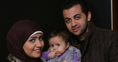 زوجة الشهيد "الجنجيهى": طالبت رسميا بلقاء الرئيس.. وأطالبه بمنح زوجى صفة "شهيد حرب" لاستشهاده على يد إسرائيليين فى رفح.. وتسأل:متى تستجيب محافظة القاهرة لمطلبنا بإطلاق اسمه على شارع أو مدرسة