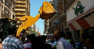 بالصور.. مدير الأمن يقود أكبر حملة لإزالة الإشغالات ببورسعيد