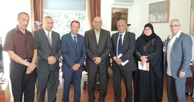 وفد الهيئة العربية للمسرح يلتقى وزير الثقافة المغربى بالرباط