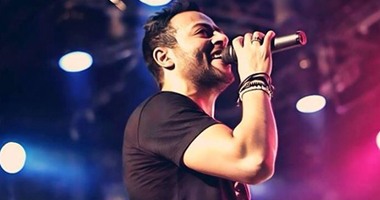 تامر عاشور يغنى مقطعا جديدا من أغنية "فرعون" فى "صولا"