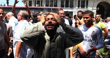 الأمن يطالب الباعة الجائلين بإخلاء محيط القضاء العالى