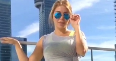 بالفيديو والصور.. مى حريرى تدخل تحدى الثلج