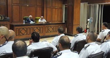 بالصور.. مدير أمن الإسماعيلية يعقد لقاء عاجلا مع ضباط المديرية