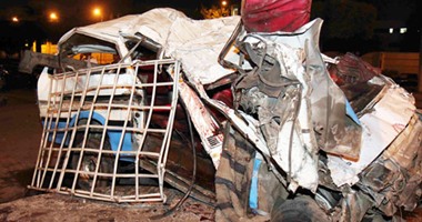 مصرع 3 أشخاص وإصابة 9 فى انقلاب ميكروباص بصحراوى أسوان