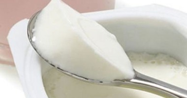 4 خرافات لا تعرفها عن الزبادى..مش كله صحى والبعض منه يحتوى على سكريات عالية