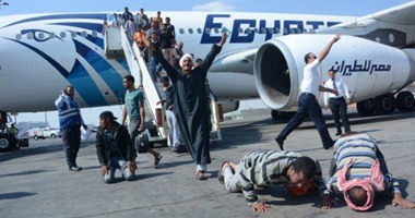 مصادر: 5188 مصريًا إجمالى العائدين جوًا من ليبيا
